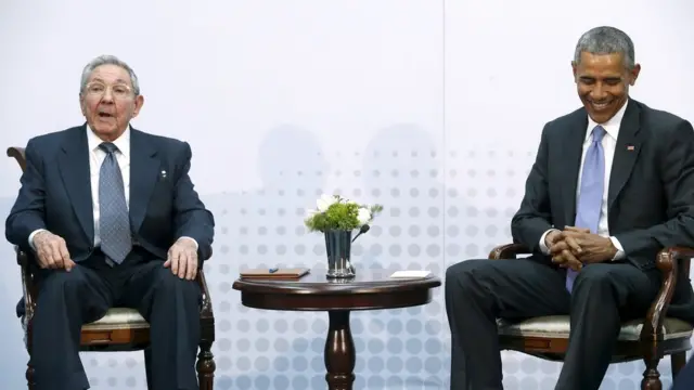 رئیس جمهوری سابق آمریکا و رئیس جمهوری فعلی کوبا