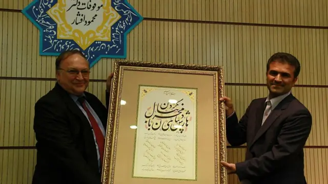 برند اربل شرقشناسی خوانده و فارسی و عربی صحبت میکند