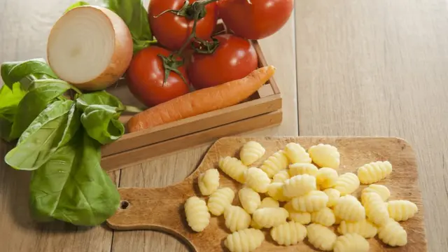 Сыр и овощи