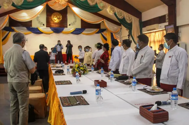 ငြိမ်းချမ်းရေးမှာ အားလုံးပါဝင်လာအောင် ကြားဝင်ဆောင်ရွက်ပေးဖို့ ANP ပြော