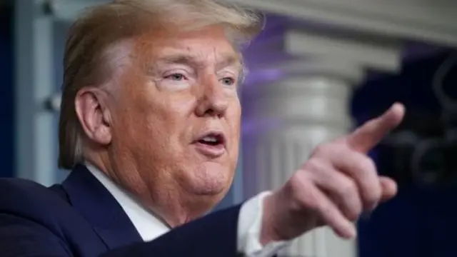 डोनाल्ड ट्रंप