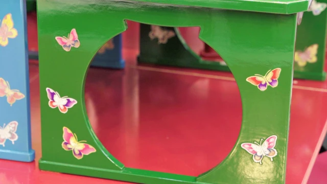 이온수 예문공예 대표는 "코로나 19 영향인지 최근 초록색이 가장 인기"라고 말했다