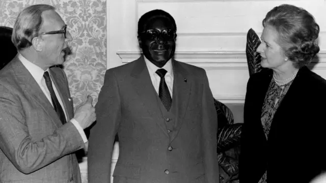 रॉबर्ट मुगाबे