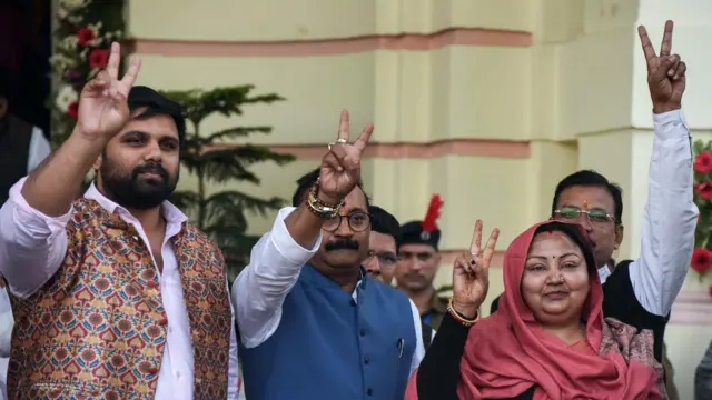 चेतन आनंद के दल बदल पर तेजस्वी यादव ने तंज कसा है.