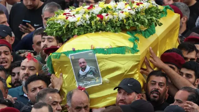 Baadhi ya milipuko hiyo ilitokea wakati wa mazishi ya watu 12 waliouawa 