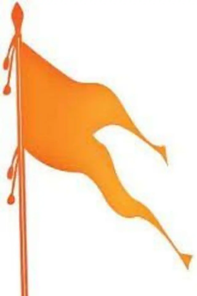 రజినీ చుట్టూ వివాదం 