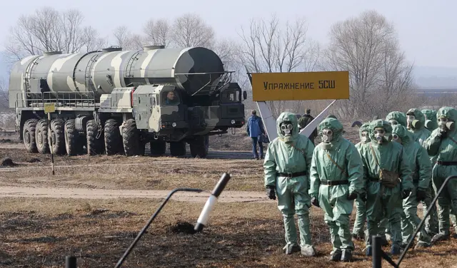 রুশ আন্তঃমহাদেশীয় ব্যালিস্টিক ক্ষেপণাস্ত্র﻿