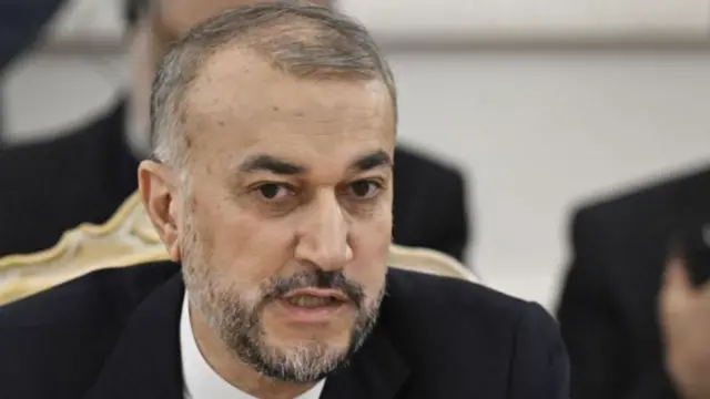 Raslan Bukov anakiri kusambaza ndege zisizo na rubani za Iran kwa Urusi.