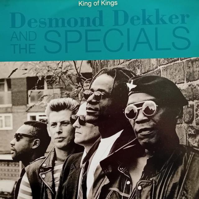 Uma imagempremier betwayDesmond Dekker e The Specials foi usada como capa do álbum