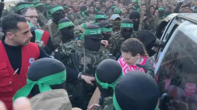 Hamas thả tự do cho con tin