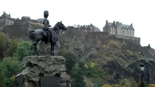 பேய் சுற்றுலா