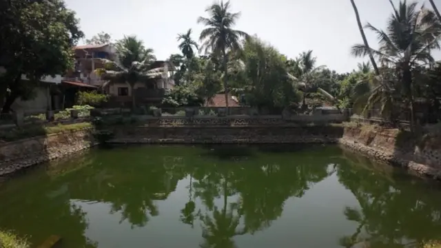 इस तालाब को राजा ने चेरामन मस्जिद को दान कर दिया था, जहां उपासक पहले स्नान करते थे