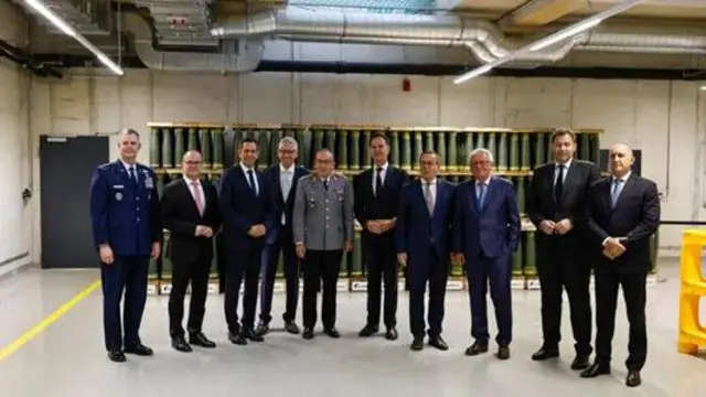 Радев на відкритті в Німеччині заводу Rheinmetall з виробництва боєприпасів