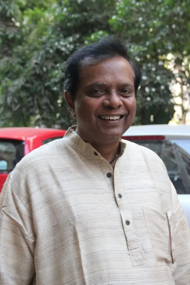 सदाशिव अमरापूरकरांच्या खलनायकी मुखवट्यामागे समाजाविषयी कणव असलेला एक सच्चा कार्यकर्ताही होता, हे फार कमी जणांना माहिती आहे.