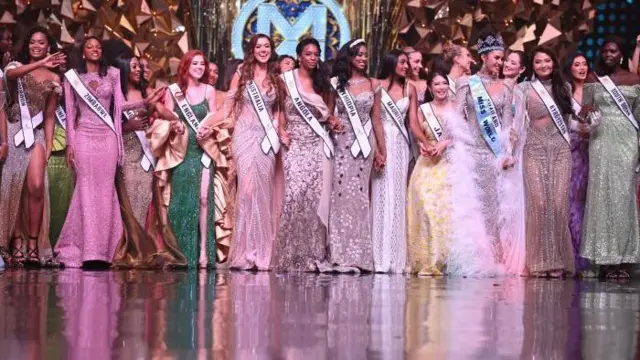 మిస్ వరల్డ్‌లో పాల్గొన్న యువతులు
