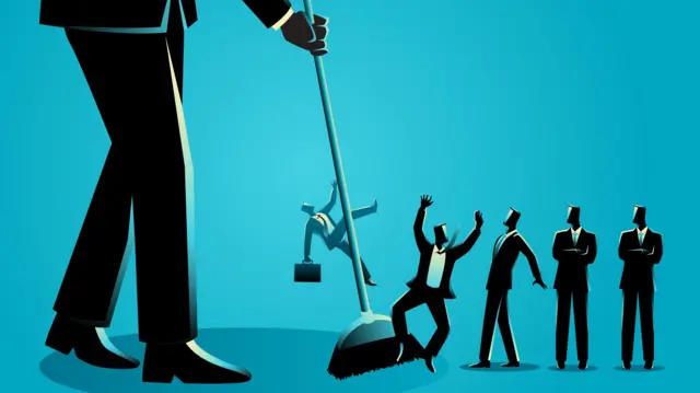 যেসব কর্মীকে ছাঁটাই করা হয়েছিল তারা প্রযুক্তি খাতেই আবার চাকরী খুঁজে পাচ্ছে।