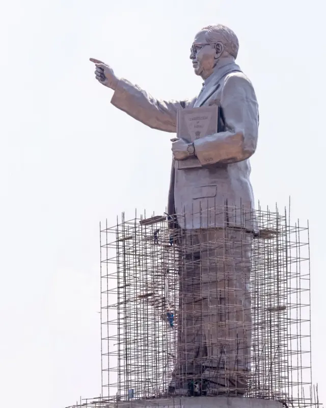 అంబేడ్కర్ విగ్రహం