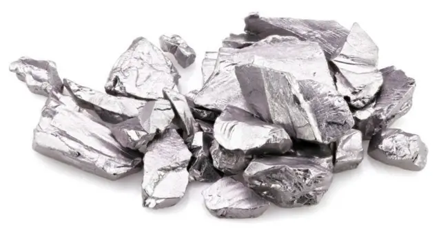 ટેન્ટેલમ એક અત્યંત દુર્લભ ધાતુ છે