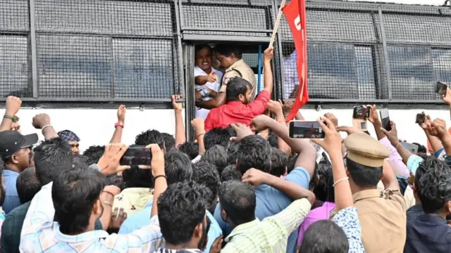 சாம்சங் இந்தியா போராட்டம்