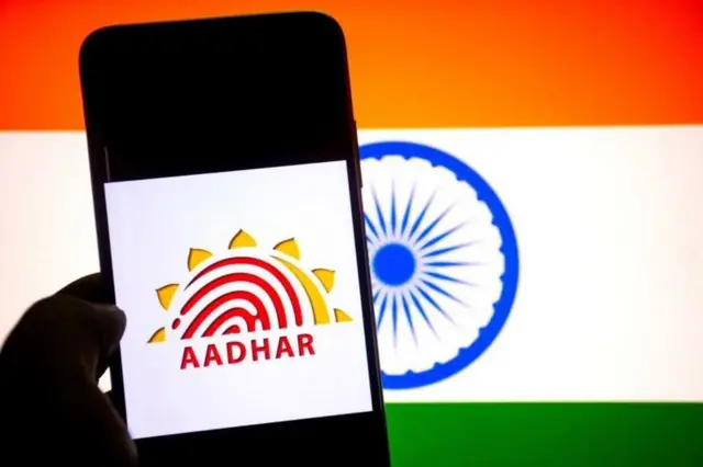 मुख्य निर्वाचन आयुक्त ने कहा है कि एसआईआर के दस्तावेज़ में आधार मान्य है