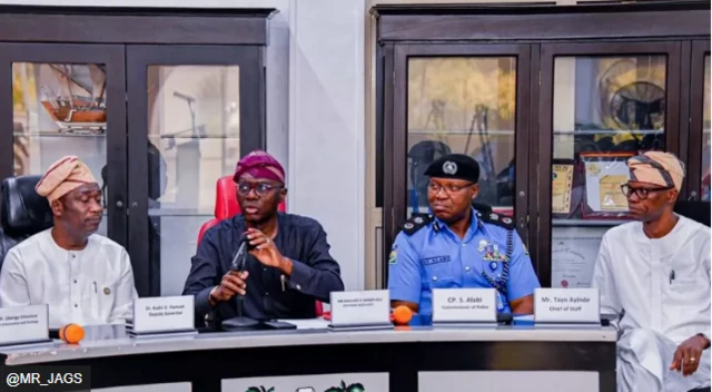 Ijọba ipinlẹ ati oga agba olopaa