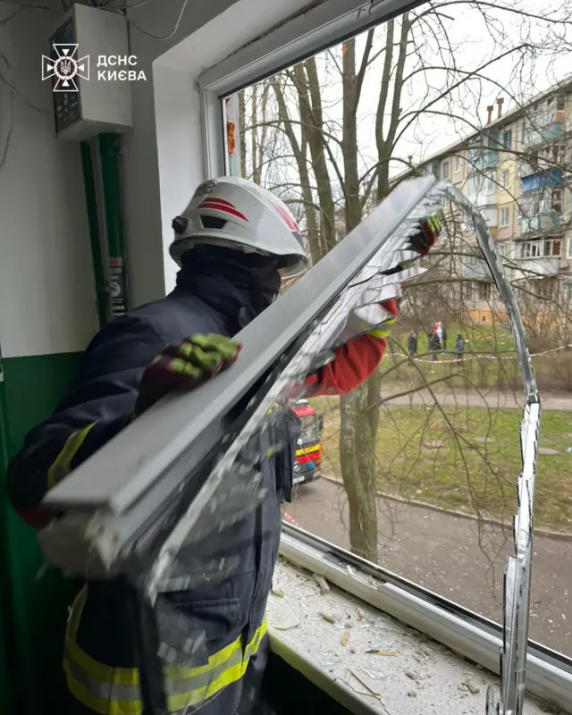 Наслідки російської атаки у Києві