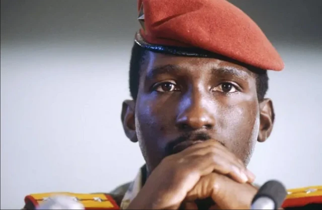 Thomas Sankara shirweynihii 1983kii.
