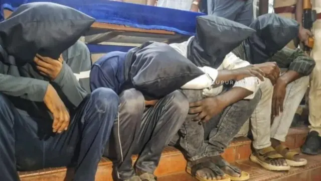 విల్లుపురం, బంగారం దోపిడీ, పోలీసులు 