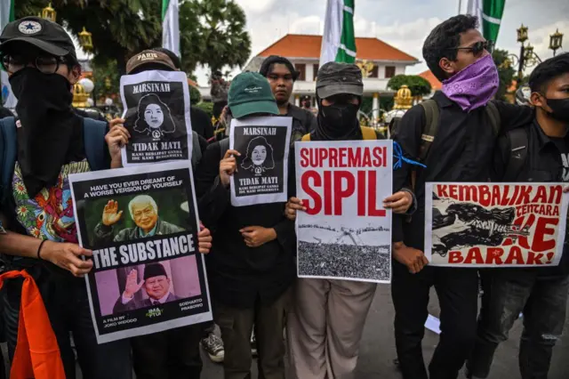 UU TNI, revisi UU TNI, mahasiswa, demo, Surabaya