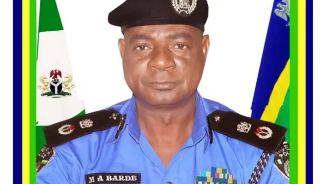 Kọmishọna uweojii bụ Mohammed Ahmed Barde