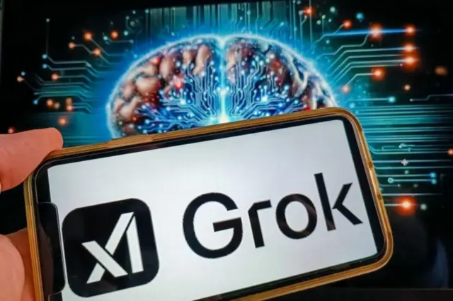 GROK AI 