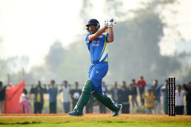 पारस खड्का