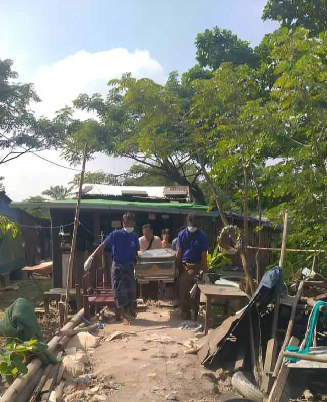 ရန်ကုန်မြို့မှာ သင်္ဂြိုဟ်စရိတ် မတတ်နိုင်တဲ့သူတွေ ပိုများလာပါတယ်။