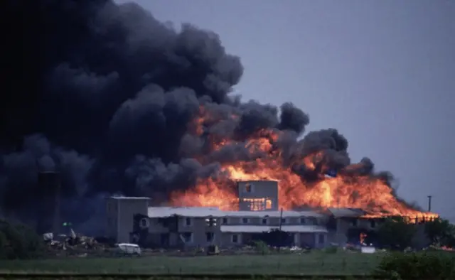 Kuşatmanın son günü yaşanan yangın