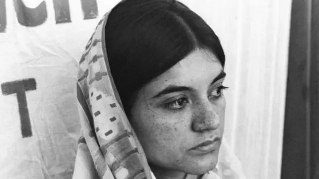 मेनका गांधी