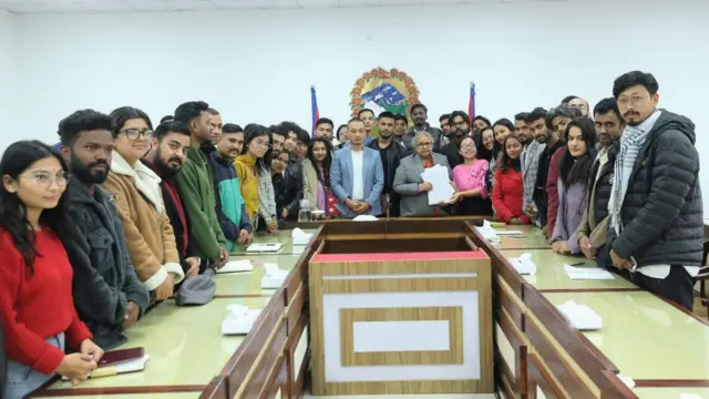 जेन जी नेताहरूसँग प्रधानमन्त्री सुशीला कार्की 