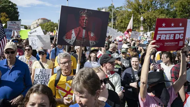В Вашингтоне протестующие собрались у здания Капитолия