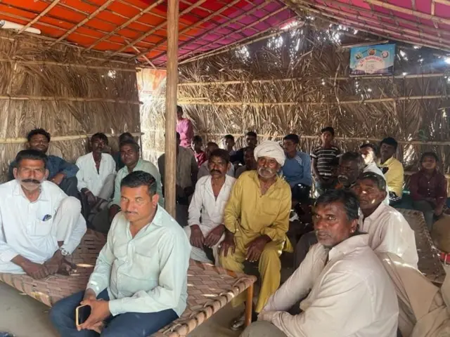 ਜੋਧਪੁਰ ਦੀ ਆਂਗਨਵਾ ਕਾਲੋਨੀ ਦੇ ਲੋਕ ਸੀਏਏ ਬਾਰੇ ਚਰਚਾ ਕਰਦੇ ਹੋਏ