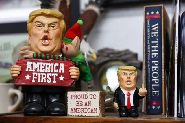 မစ္စတာထရမ့်သမ္မတဖြစ်စဉ်က သူ့ရဲ့ကိုဗစ်မူဝါဒကို ဆန့်ကျင်ဆန္ဒပြစဉ်