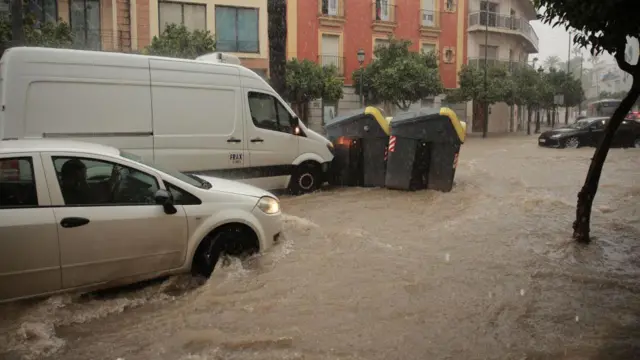 સ્પેનમાં પૂરની ભયાનક તસવીર