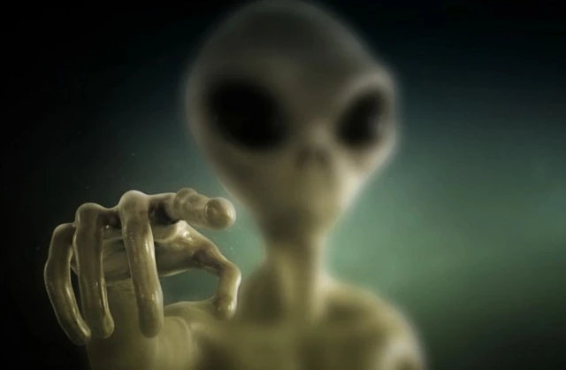 เอเลียน