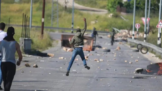 রামাল্লায় ফিলিস্তিনিদের বিক্ষোভ