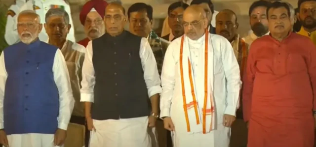 நரேந்திர மோதி 