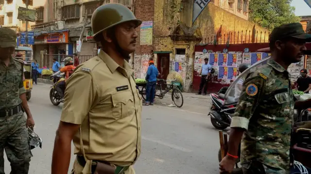 রামনবমীর সন্ধ্যায় শিবপুরের এই রাস্তাই রণক্ষেত্র হয়ে উঠেছিল মুহুর্তের মধ্যে