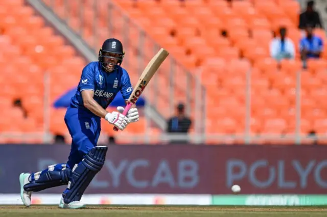 ஆமதாபாத் மோதி மைதானம் காலியாக இருந்தது ஏன்?