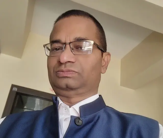 કપિલ શર્મા દ્વારા નકલી ડિગ્રી ચીટિંગ, પંકજ સિંઘ બોસની ડિગ્રી, તઝાકિસ્તાનની યુવતી સાથે લગ્ન, મેટ્રોમાં બનાવટી ડિગ્રીના આધારે નોકરી કૌભાંડ, મધ્ય પ્રદેશના ઇન્દોર કોર્ટ બિલ્ડિંગ નિર્માણ, બીબીસી ગુજરાતી સમાચાર,