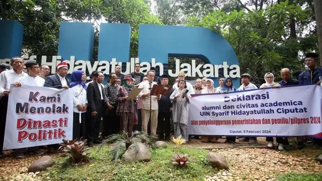 Seruan Ciputat mendesak Presiden Jokowi dan aparat negara untuk bersikap netral dan menjadi pengayom bagi seluruh kontestan Pemilu 2024.