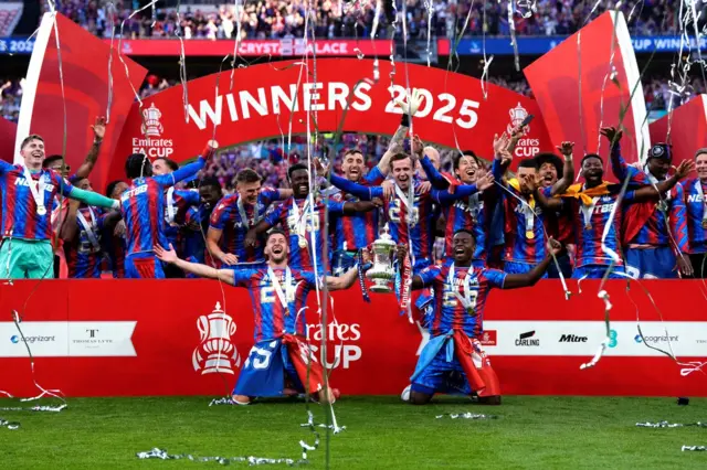 کریستال پالاس