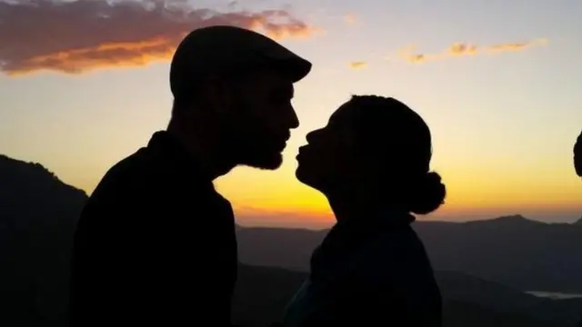 प्रेमी जोडपं