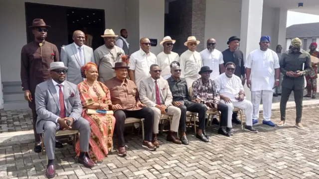 Foto of lawmakers wey leave PDP